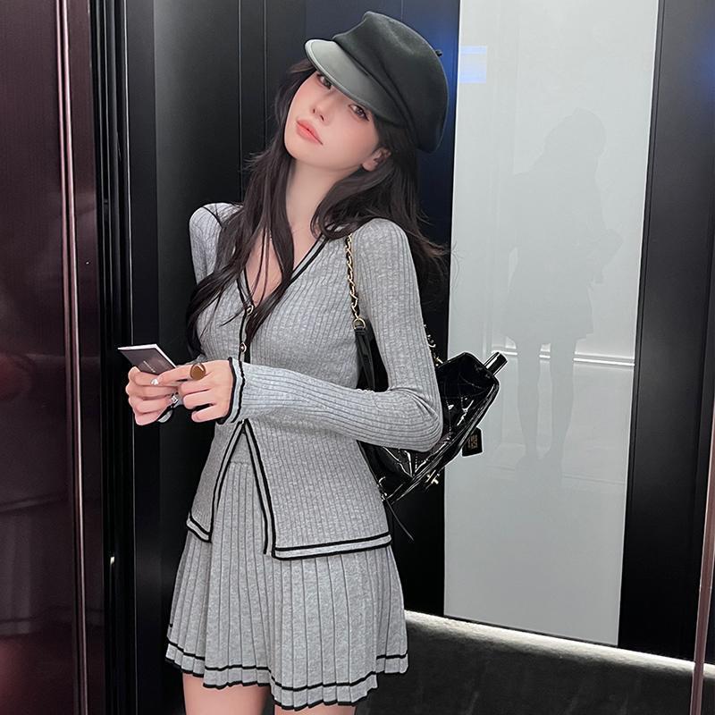 Autumn Clothes Knitting Suit Pleated Skirt Two-piece Set - Essentially Faith